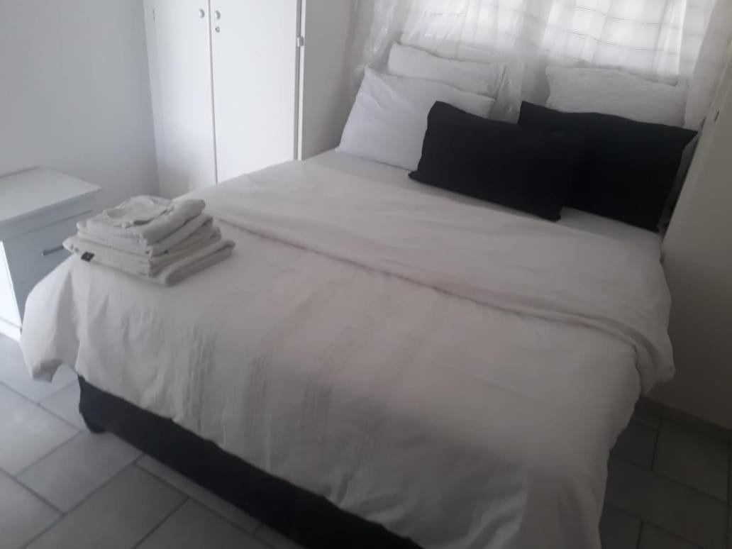 The Apartment On Katherine Street In Central Sandton Johannesburg Exterior photo